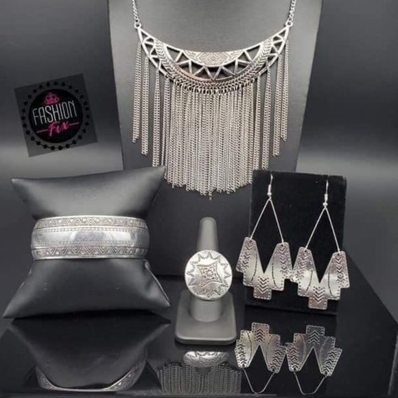 paparazzi Jewelry - 🍁 4pc Set - Fashion Fix 🍂#083